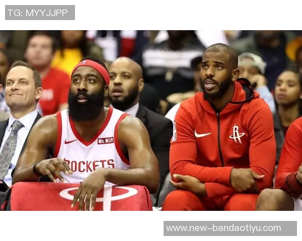 保罗谈与哈登的默契配合称一起打球的时光令人愉悦